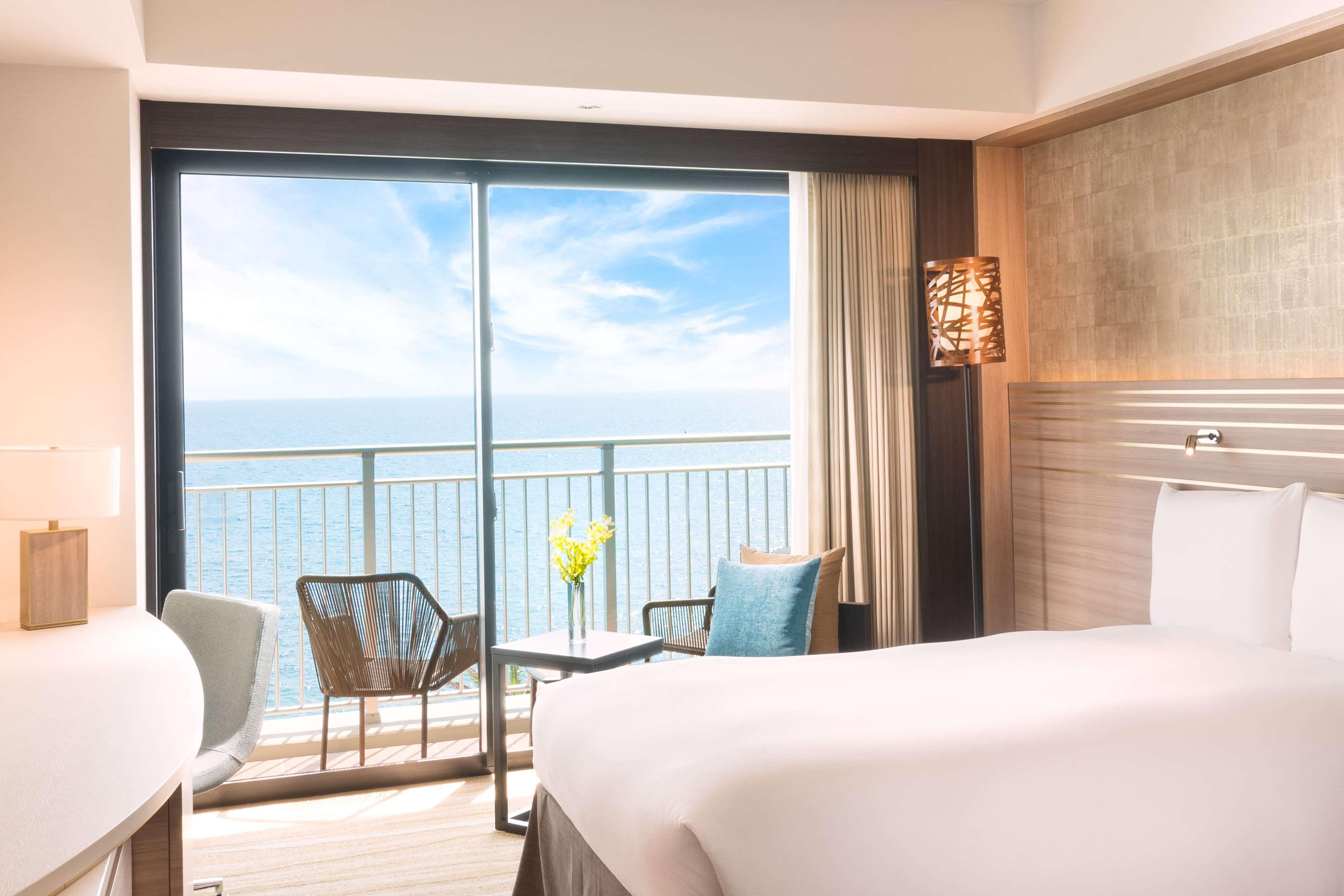 Doubletree By Hilton Okinawa Chatan Resort Exterior photo