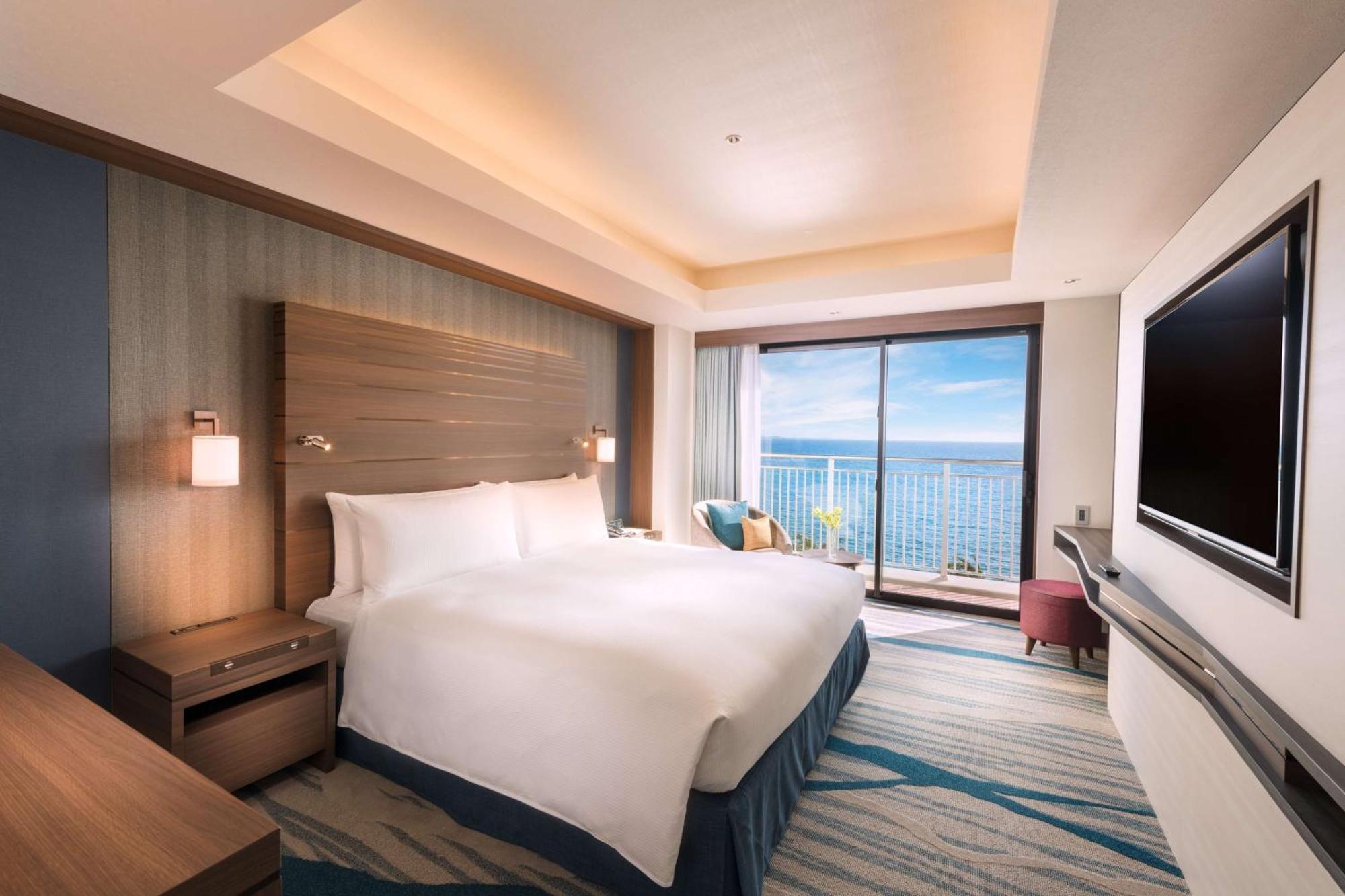 Doubletree By Hilton Okinawa Chatan Resort Exterior photo