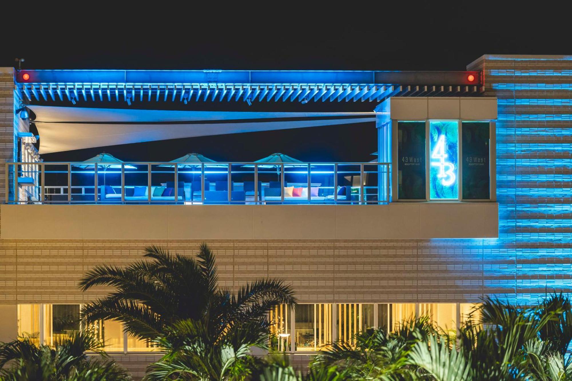 Doubletree By Hilton Okinawa Chatan Resort Exterior photo
