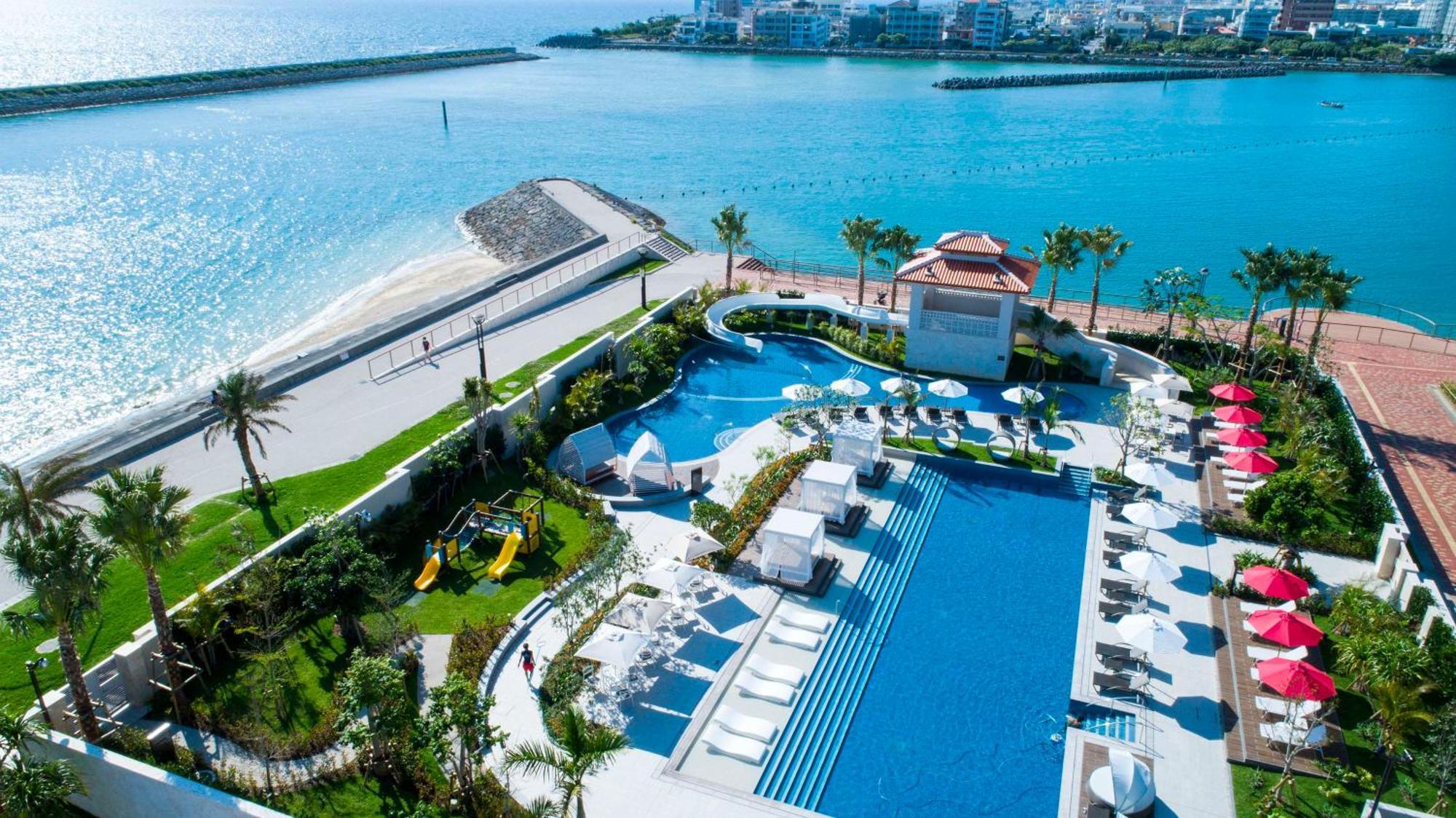 Doubletree By Hilton Okinawa Chatan Resort Exterior photo